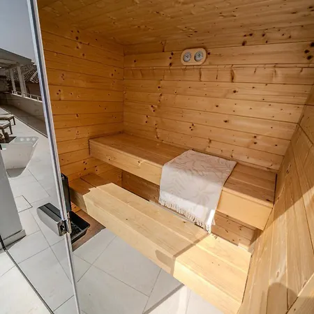 Nachhaltige Wellnessauszeit Mit Traumblick, Pool, Sauna, Whirl-wanne Daire *