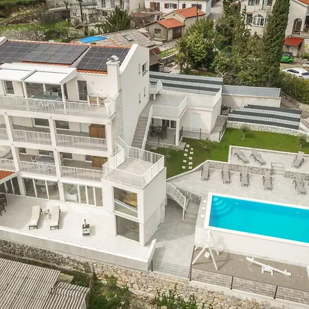 Nachhaltige Wellnessauszeit Mit Traumblick, Pool, Sauna, Whirl-wanne Apartament Opatija