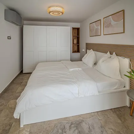 Nachhaltige Wellnessauszeit Mit Traumblick, Pool, Sauna, Whirl-wanne 奥帕提亚