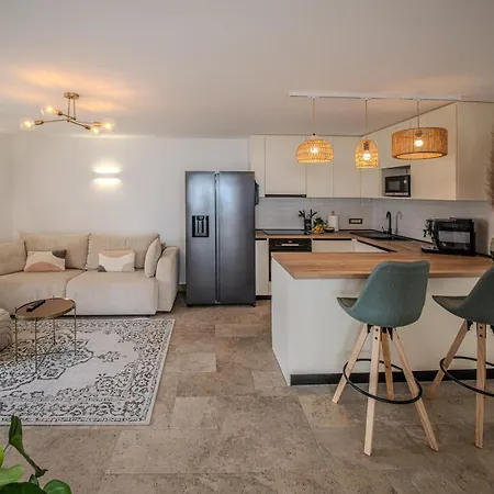 Apartman Nachhaltige Wellnessauszeit Mit Traumblick, Pool, Sauna, Whirl-wanne *