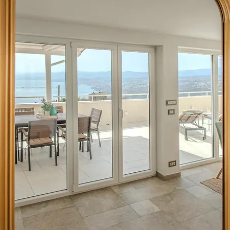 Nachhaltige Wellnessauszeit Mit Traumblick, Pool, Sauna, Whirl-wanne Abbázia