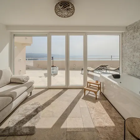 Apartment Nachhaltige Wellnessauszeit Mit Traumblick, Pool, Sauna, Whirl-wanne