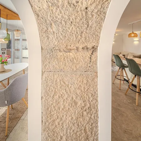 Apartman Nachhaltige Wellnessauszeit Mit Traumblick, Pool, Sauna, Whirl-wanne Abbázia