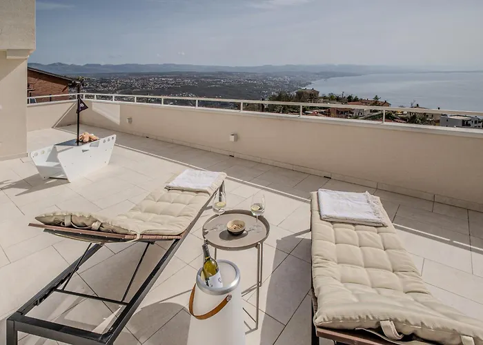 Nachhaltige Wellnessauszeit Mit Traumblick, Pool, Sauna, Whirl-wanne * Opatija