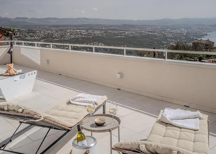 Nachhaltige Wellnessauszeit Mit Traumblick, Pool, Sauna, Whirl-wanne Appartamento *