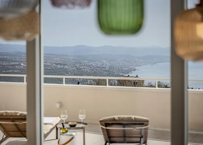 Nachhaltige Wellnessauszeit Mit Traumblick, Pool, Sauna, Whirl-wanne Apartment *